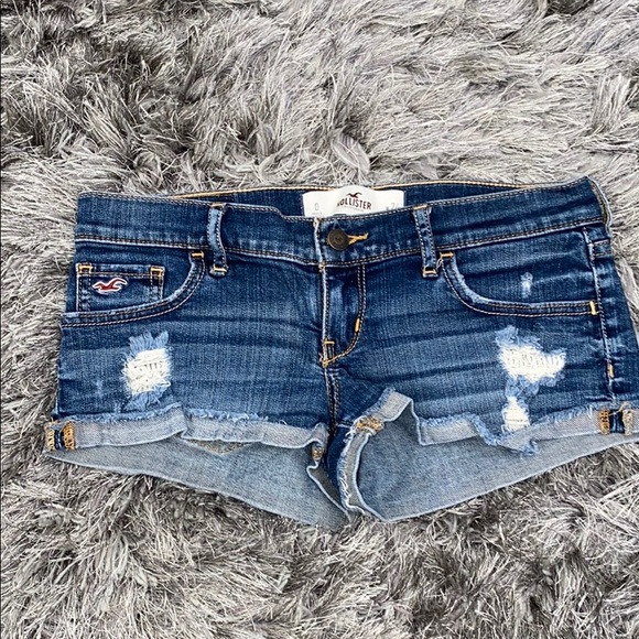 Hollister Pants - Hollister low rise jean shorts